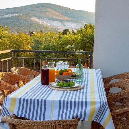 Villa Luxury Levantino Kastel Stafilic
